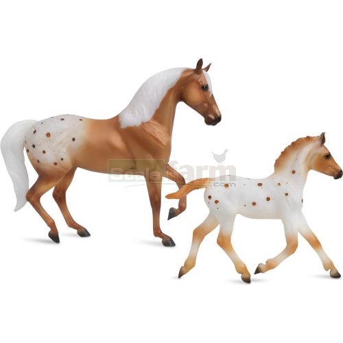 Effortless Grace Horse and Foal Set