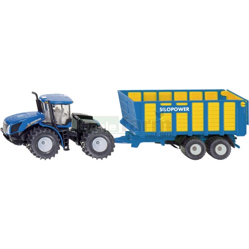 New Holland T9.560 Tractor with Silage Trailer