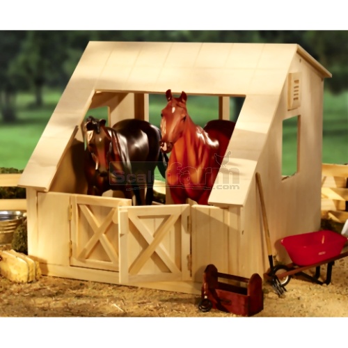 Breyer Wood Stable - Traditional and Classic