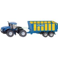 Preview New Holland T9.560 Tractor with Silage Trailer