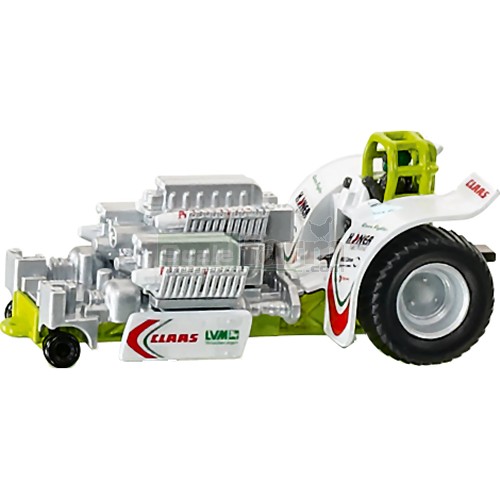 CLAAS 'Green Fighter' Pulling Tractor