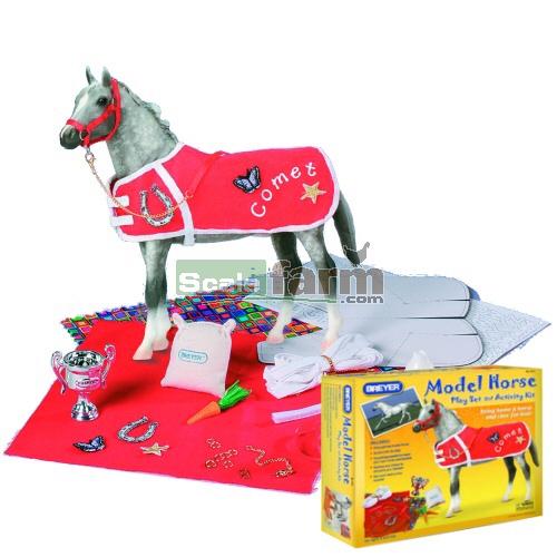 Breyer 4111 Model Horse Play Set and Activity Kit