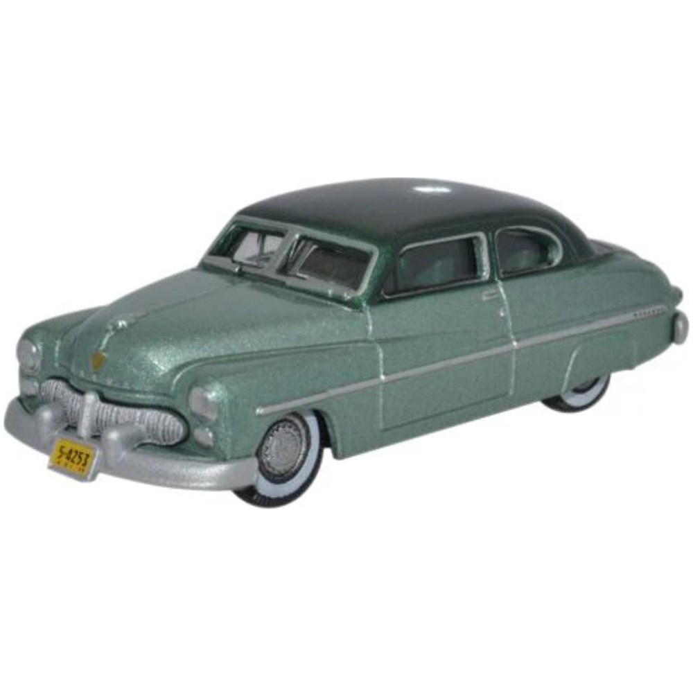 Mercury 8 Coupe (1949) - Adelia Green