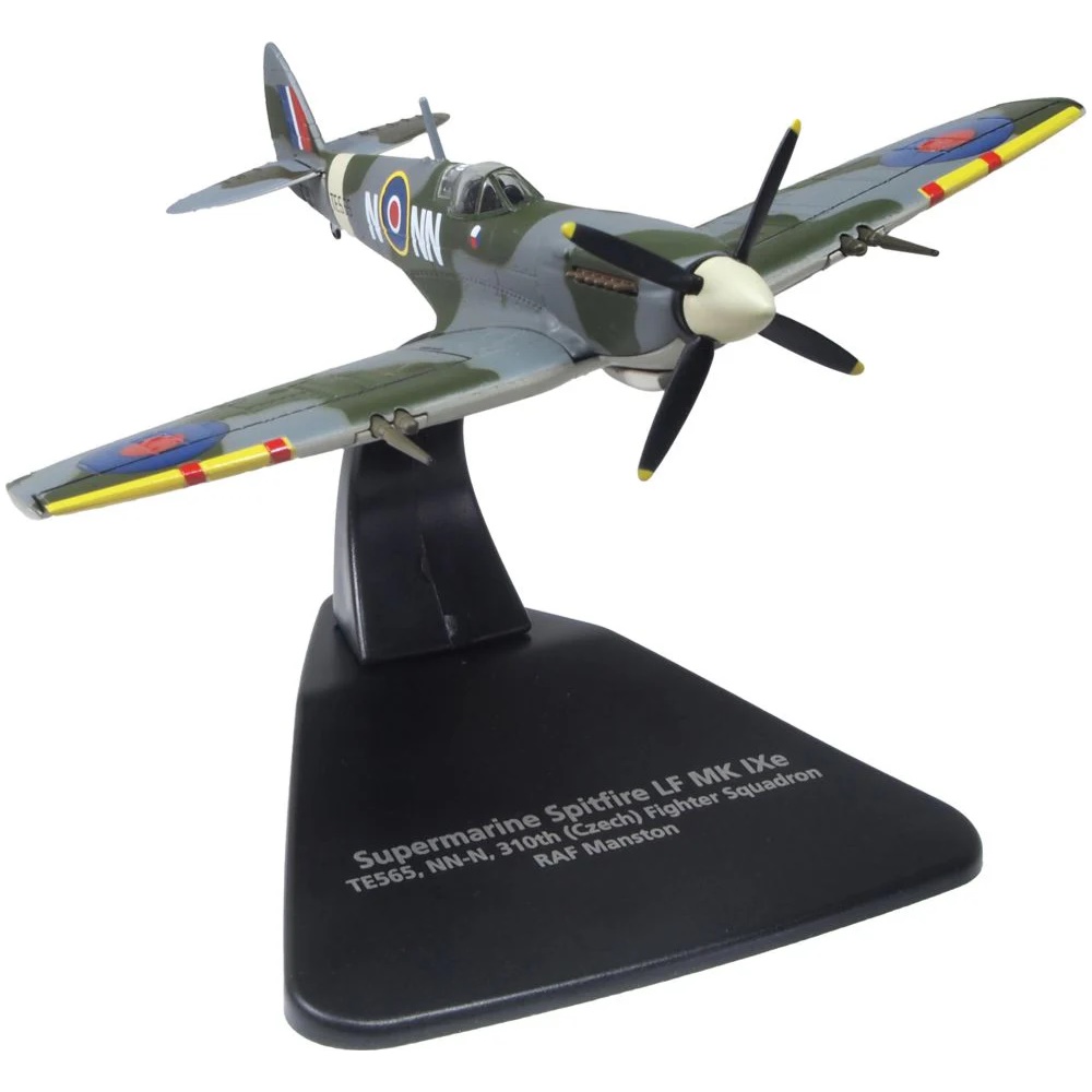 Spitfire IXE RAF No.310 (Czech) Sqn Manston 1945