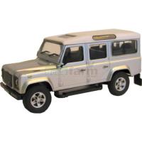 Preview Land Rover Defender 110 - Silver