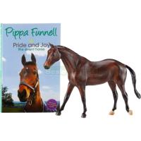 Preview Pippa Funnell's Primmore's Pride Horse and Book Set