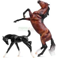 Preview Wild and Free Horse and Foal Set