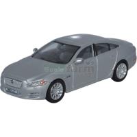 Jaguar XJ Saloon - Rhodium Silver