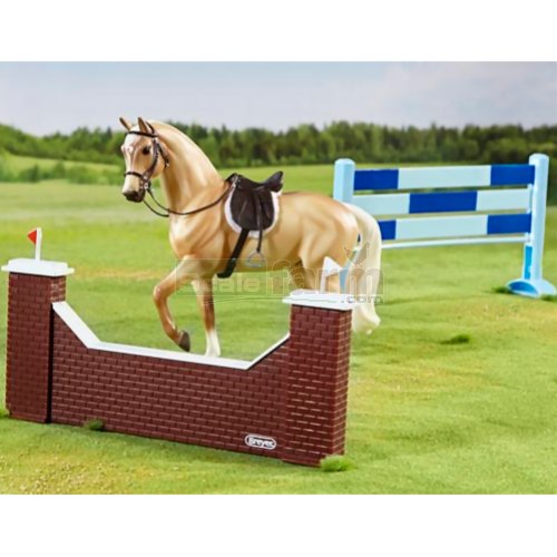 Show Jumping Horse and Jumps Set