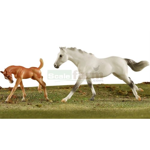 Racing The Wind - Thoroughbred Horse and Foal Set