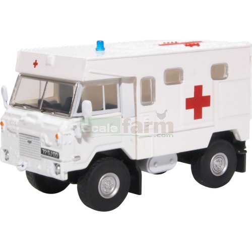 Land Rover FC Ambulance 24 Field Ambulance - Bosnia
