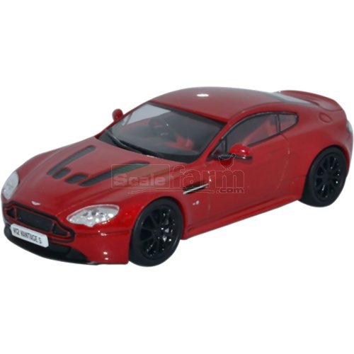 Aston Martin V12 Vantage S - Volcano Red