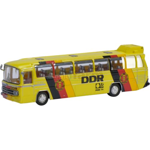 Mercedes Benz 0302 Bus - DDR Football Team 1974