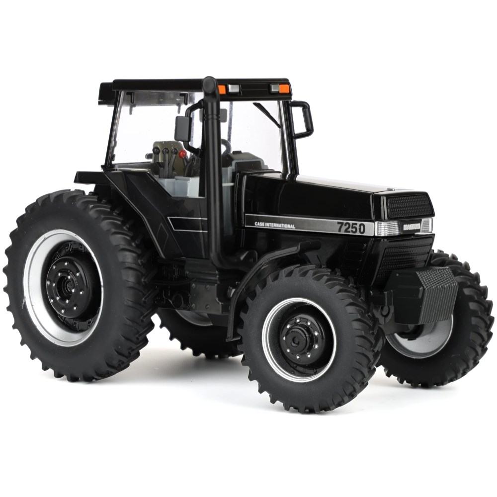 Case IH Magnum 7150 Tractor - Black Edition