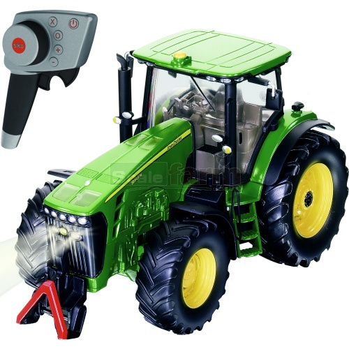 John Deere 8345R Radio Controlled Tractor (2.4GHz with Remote Control Handset) (SIKU 6881)