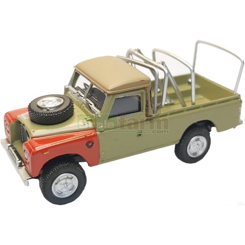 Land Rover S3 109 Pick up - Green with Racks