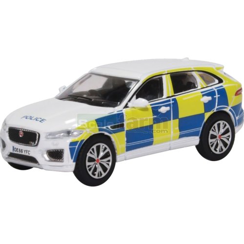 Jaguar F Pace - Police