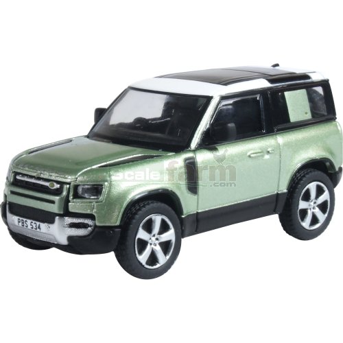 New Defender 90 - Pangea Green
