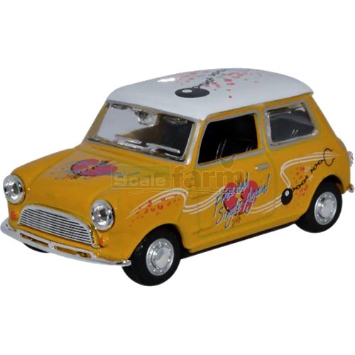 Classic Mini Car - Just Divorced
