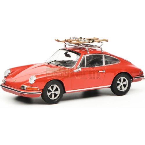 Schuco 02587 Porsche 911 S with Ski Rack