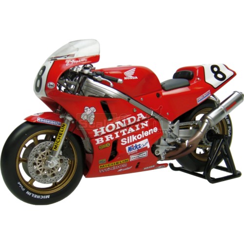 Honda RC30 IoM 90 - Carl Fogarty (Universal Hobbies 4822)