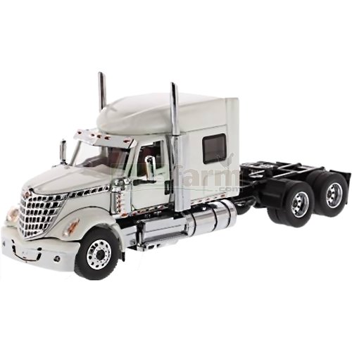 International Lonestar Sleeper - White