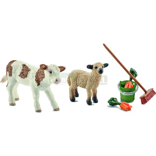 Stable Cleaning Kit with Calf and Lamb