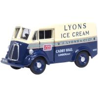 Morris J Ice Cream Van - Lyons
